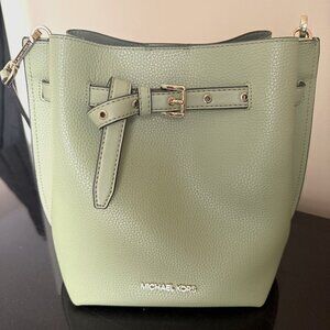 Michael Kors Emilia Small Bucket Bag